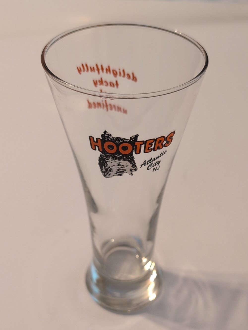 Hooters Atlantic City NJ Pilsner Glass